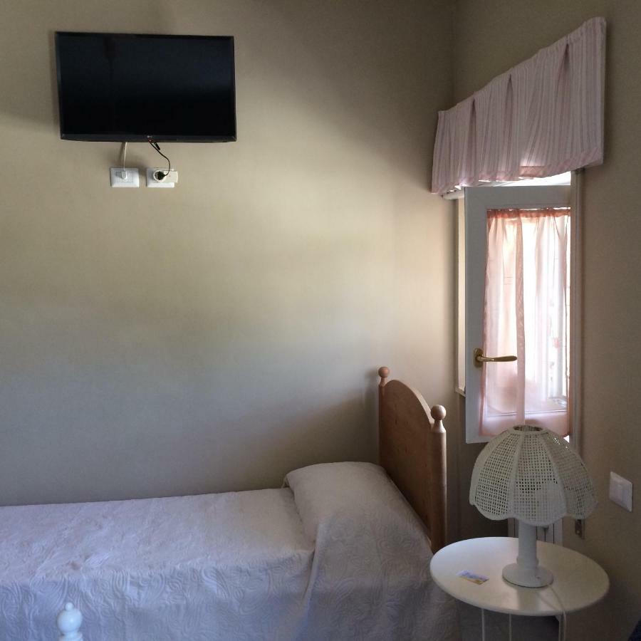 Villa L'Ottagono Con Cucina Parcheggio Privato Telecamerizzato E Wifi Gioia Del Colle Exterior foto