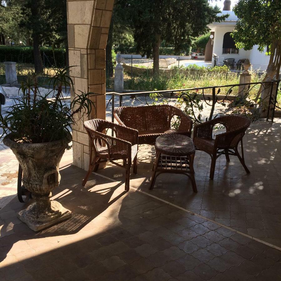 Villa L'Ottagono Con Cucina Parcheggio Privato Telecamerizzato E Wifi Gioia Del Colle Exterior foto